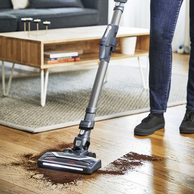 Aspirator vertical X-Pert 6.60 Essential RH6848WO, 100W, autonomie 45 minute, statie de incarcare, iluminare LED, violet, gri & argintiu