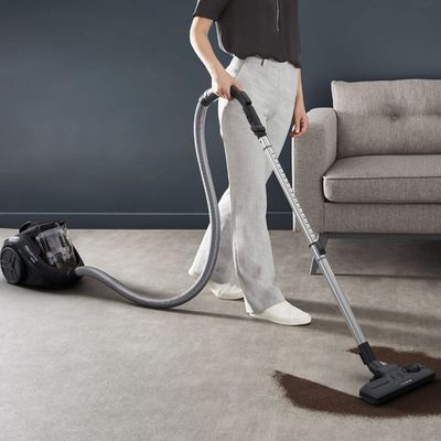 Pachet PROMO Aspirator fara sac Rowenta Compact Power Cyclonic RO3725EA 750W si Peria rotativă cu aer cald Rowenta Ultimate Experience CF9620F0