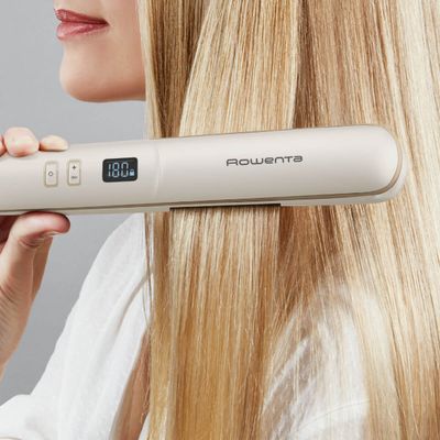 Placa de indreptat parul Rowenta Express Shine SF4633F0, 8 trepte de temperatura, placi glisante, invelis ceramic, varf rece, generator de ioni, geanta transport, crem & negru