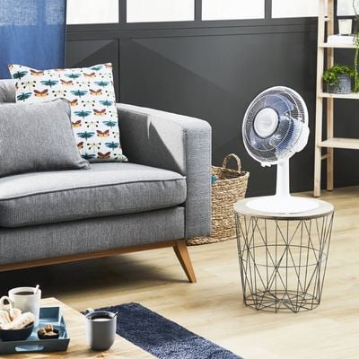 Ventilator de birou Rowenta Essential+ VU2310F0, 28 W, 2 trepte de viteza, rotire automata, consum redus de energie, design compact, alb