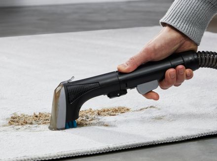 Aspirator cu spălare pentru tapițerii: Cum elimină eficient petele și murdăria