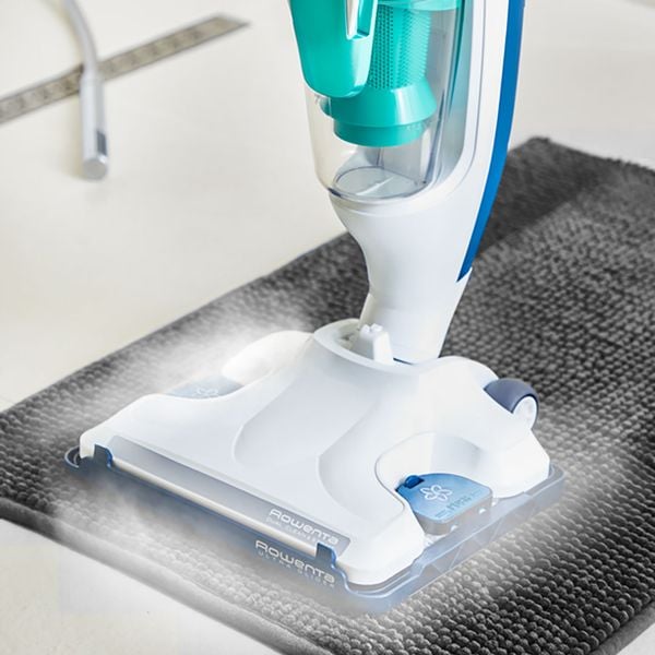 Aspirator cu abur Rowenta Clean & Steam Revolution RY7757WH, 1500W, autonomie abur până la 30 min, recipient praf 0.3L, recipient apă 0.47L, difuzor uleiuri esențiale, alb/albastru
