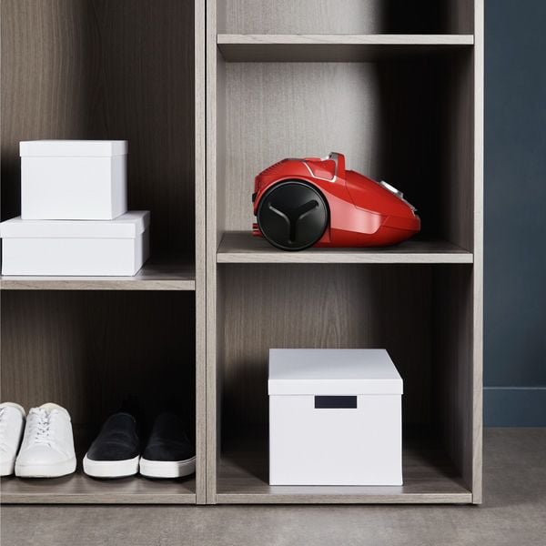 Aspirator cu sac Rowenta Compact Power parquet RO3953EA, 900W, Clasa A, Tub telescopic din metal, Sac Hygiene+, Rosu