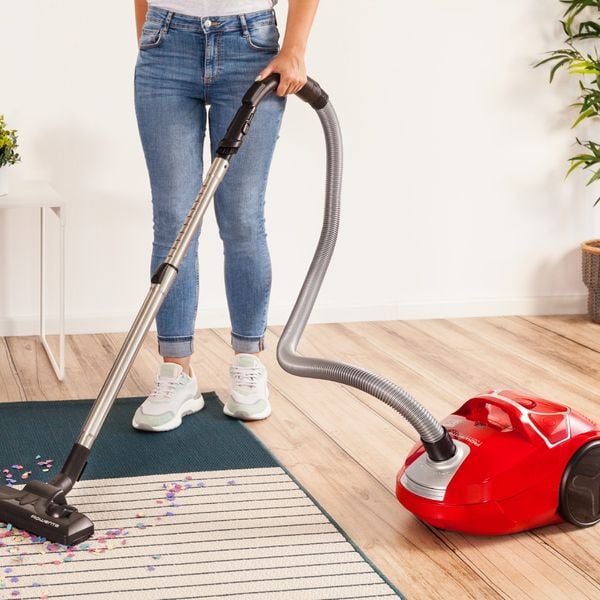 Aspirator cu sac Rowenta Compact Power parquet RO3953EA, 900W, Clasa A, Tub telescopic din metal, Sac Hygiene+, Rosu