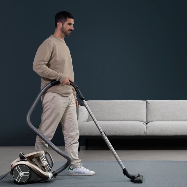 Aspirator fara sac Compact Power XXL RO4B50EA, 900 W, recipient pentru praf 2.5 L, 3 niveluri de filtrare, crem
