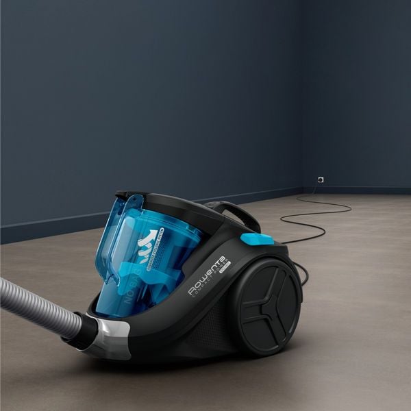 Aspirator fara sac Rowenta Compact Power RO3731, 750 W, 1.5 l, filtru de inalta eficienta, raza de operare 8.8 m, Negru/Albastru