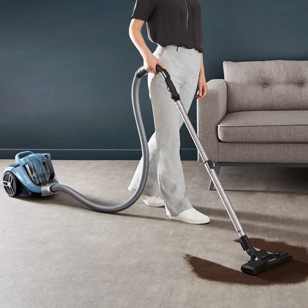 Aspirator fara sac Rowenta Compact Power XXL RO4B11EA, 900 W, recipient pentru praf 2.5 L, filtrare 99.98%, compact, bleu