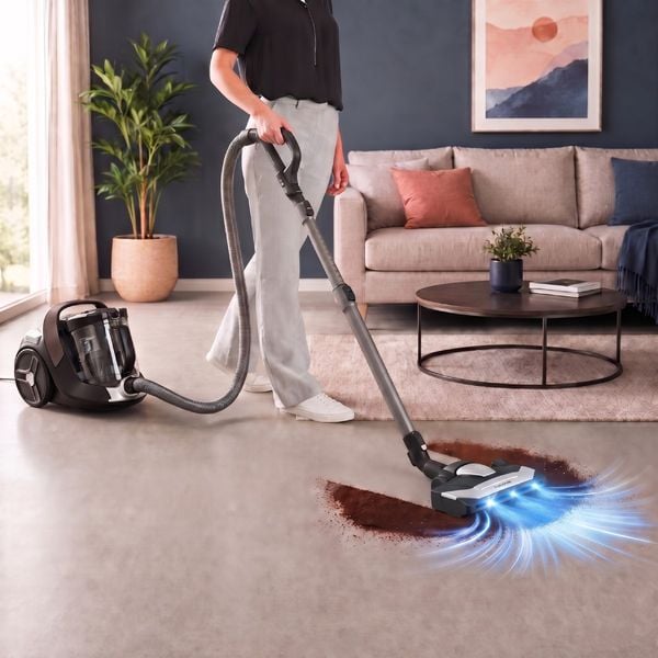 Aspirator fara sac Rowenta Silence Force Cyclonic 8 RO7C89E0, 900 W, recipient praf 2.5 L, 66 dB, raza de actiune 9 m, filtrare HEPA 99.98%, perie PowerGlide Vision cu LED, Maxi Turbo Brush, Mini Turbobrush, negru & maro