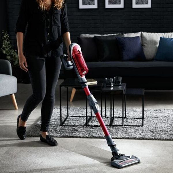Aspirator vertical Rowenta X-Force Flex 8.60 RH9679WO, putere aspirare 185Watts, autonomie max 45 min, flexibil, funcție boost, gri&rosu Aspirator vertical Rowenta X-Force Flex 8.60 RH9679WO, putere aspirare 185Watts, autonomie max 45 min, flexibil, funcție boost, gri&rosu