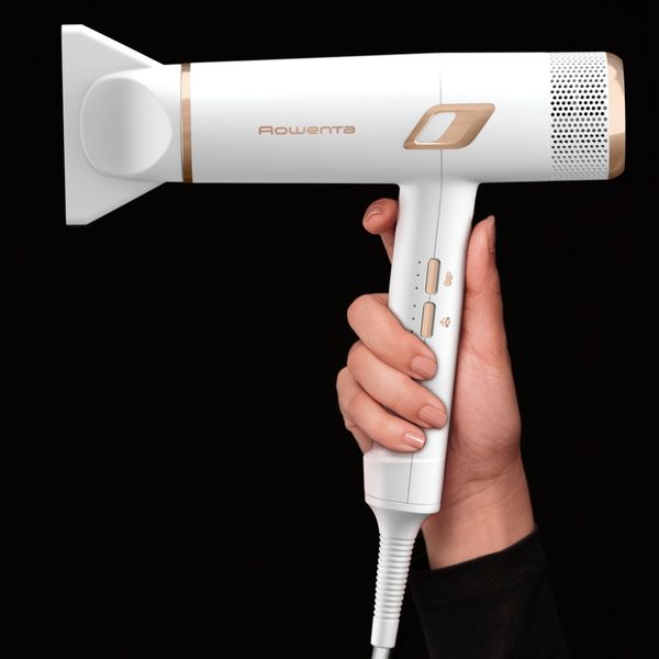 Uscator de par Rowenta Ultimate Experience Maestria CV9910F3, 2000 W, 3 trepte de viteza si temperatura, set complet de accesorii, jet de aer rece, alb
